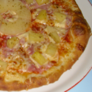 Americká 03. Pizza ananasová (tomaty, šunka, sýr, ananas) 30 cm